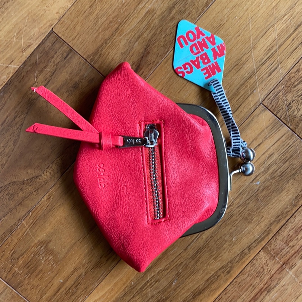 2 for $15 💕NWT Cute coral coin purse/mini clutch